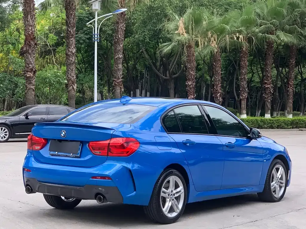 BMW 1 Series 2022 из CN, фото 4