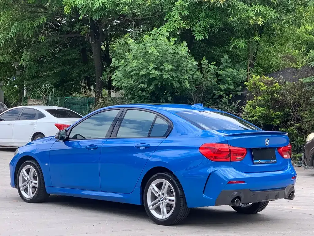 BMW 1 Series 2022 из CN, фото 6