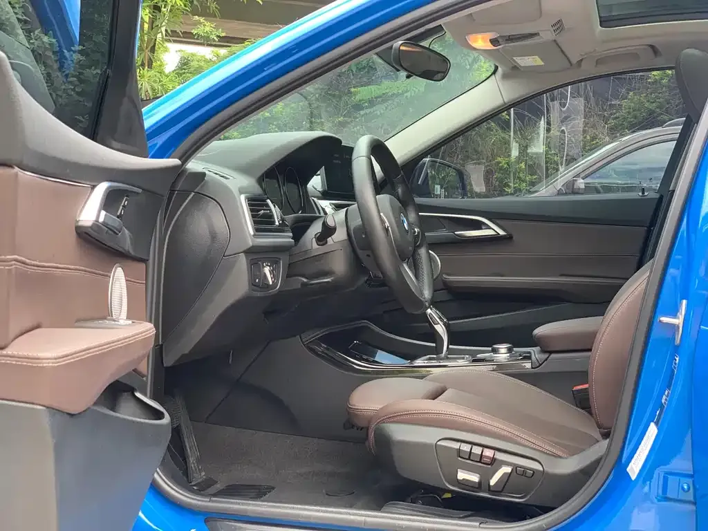 BMW 1 Series 2022 из CN, фото 8