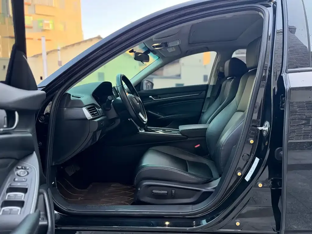 Honda Accord 2022 из CN, фото 8