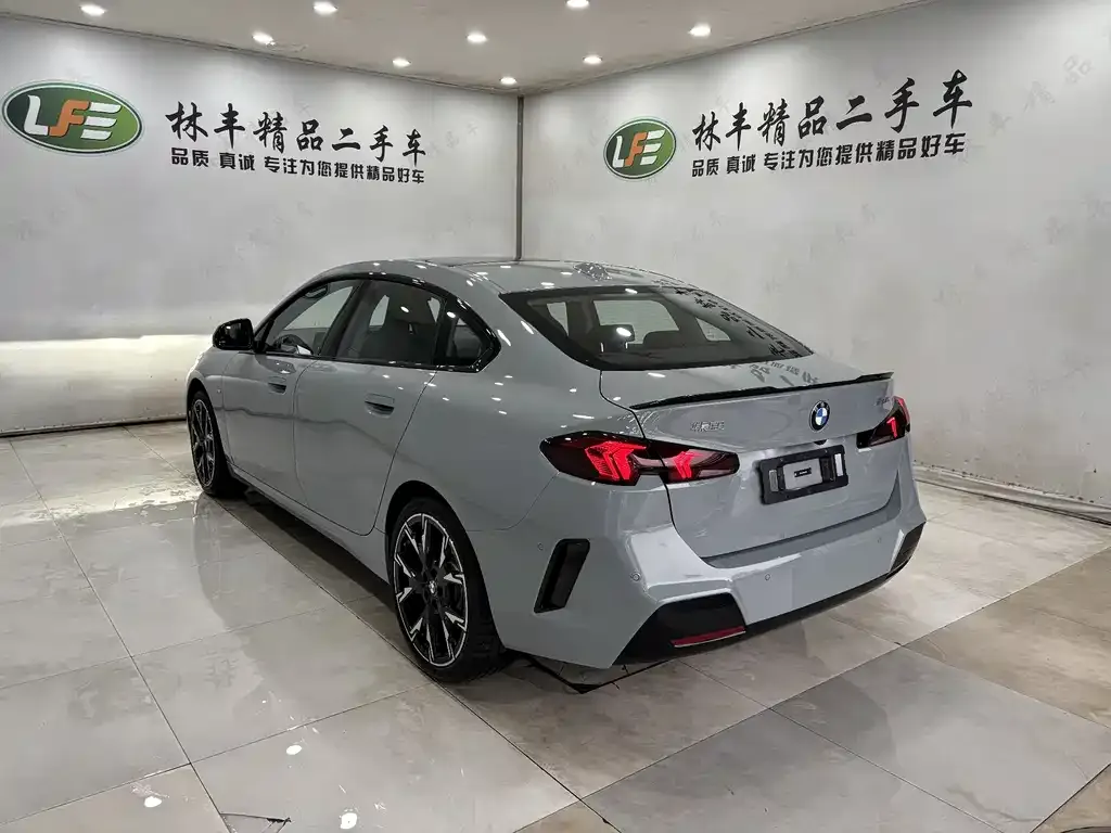 BMW 2 Series 2025 из CN, фото 8