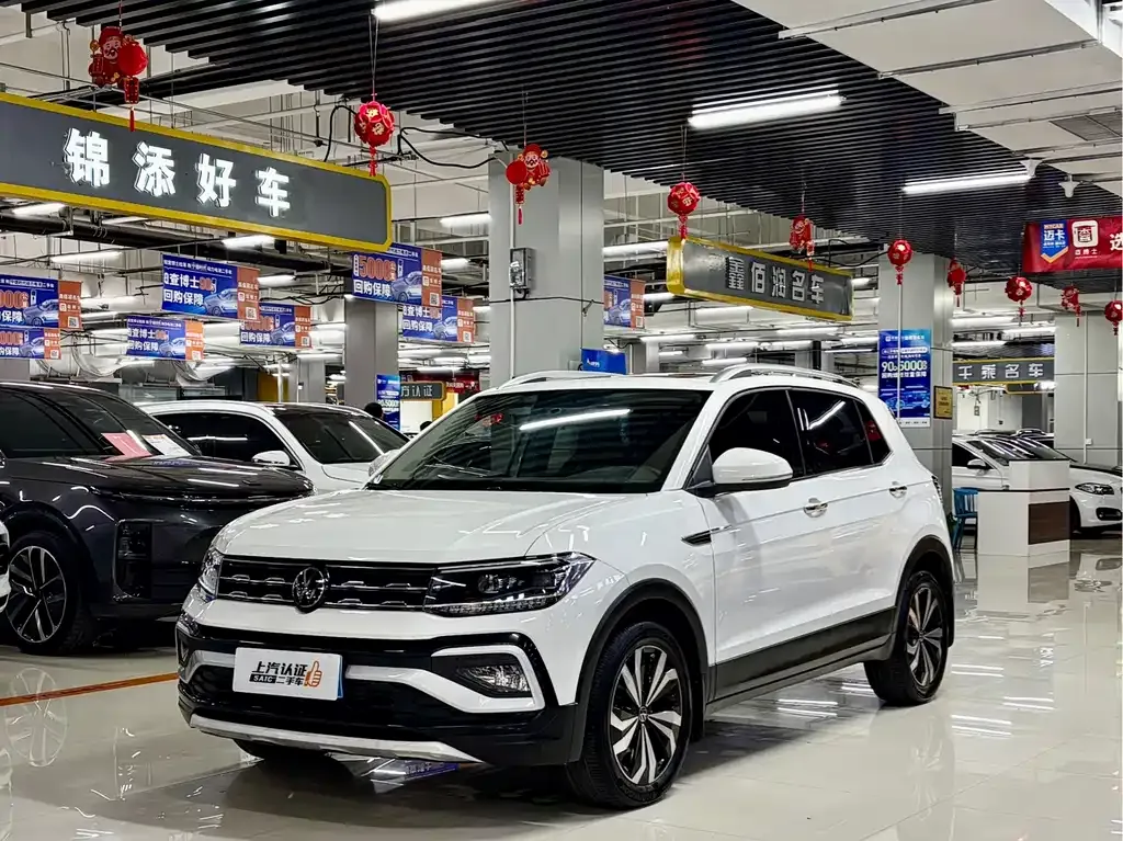 Volkswagen T-Cross — фото 1