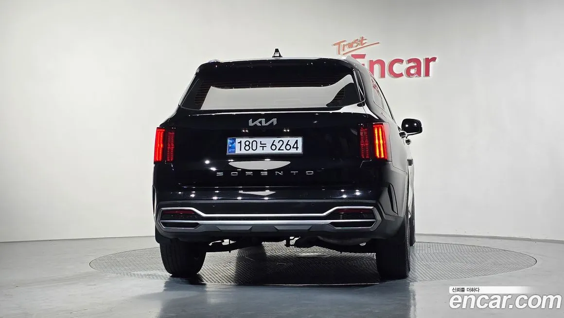Kia Sorento — фото 4