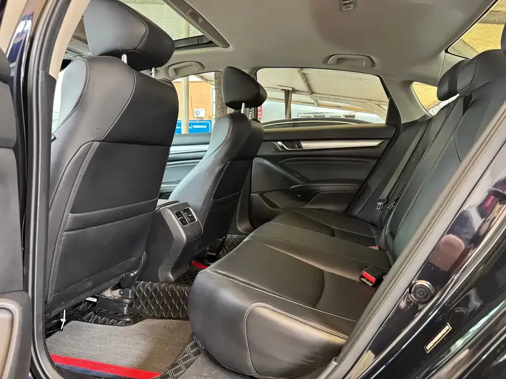 Honda Accord 2021 из CN, фото 8
