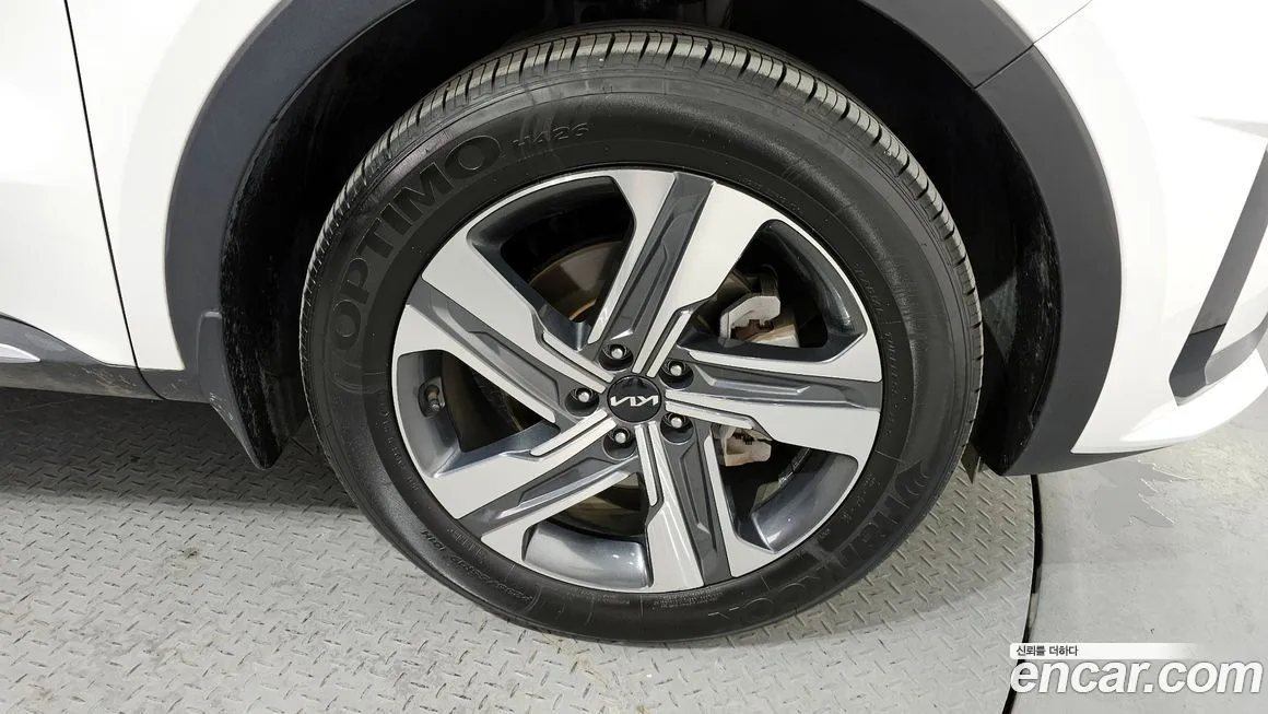 Kia Sorento — фото 5