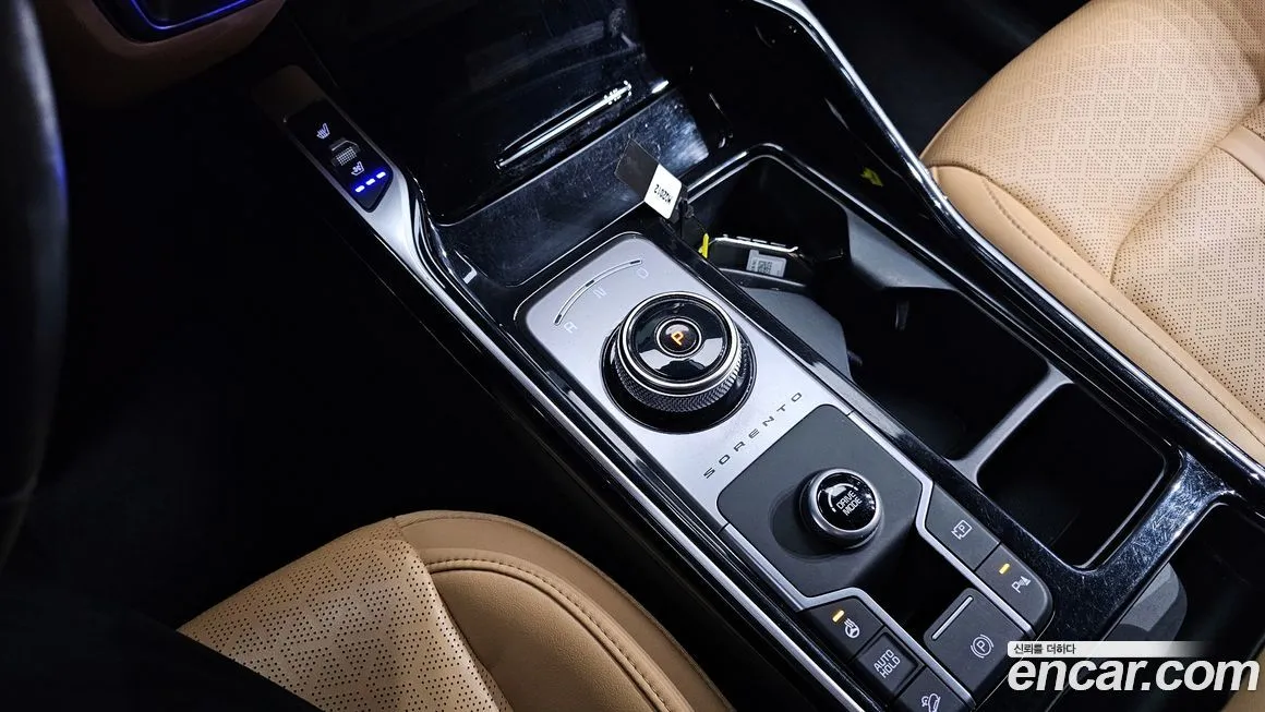 Kia Sorento — фото 9