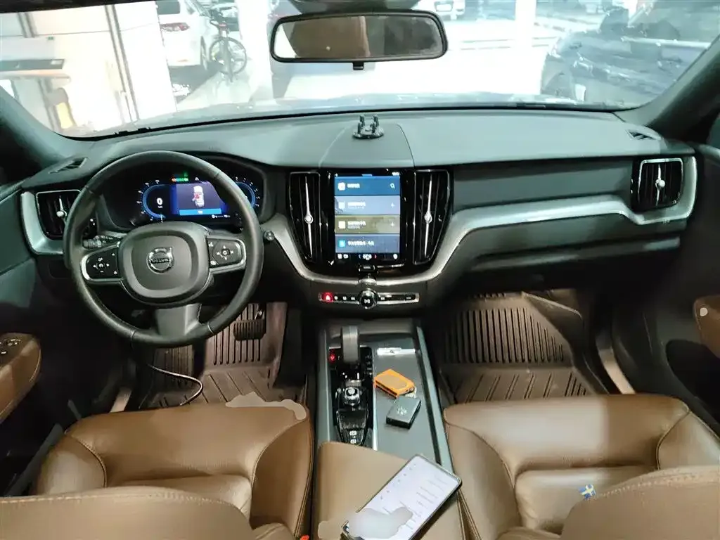 Volvo XC60 2023 из CN, фото 10