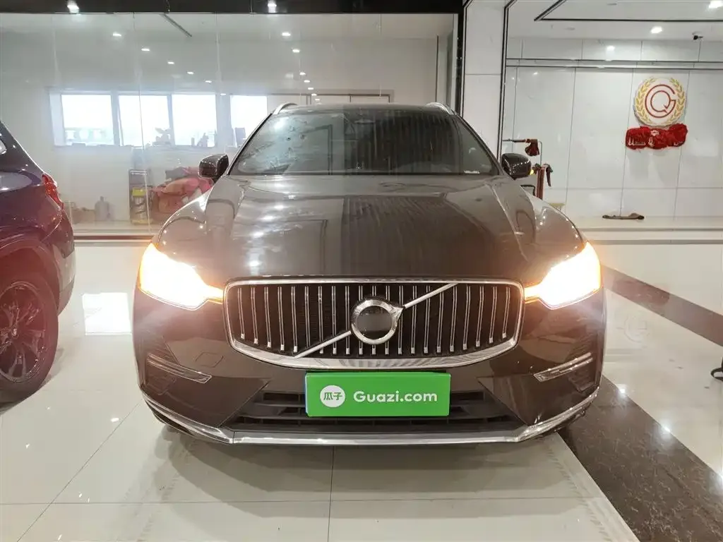 Volvo XC60 2023 из CN, фото 3
