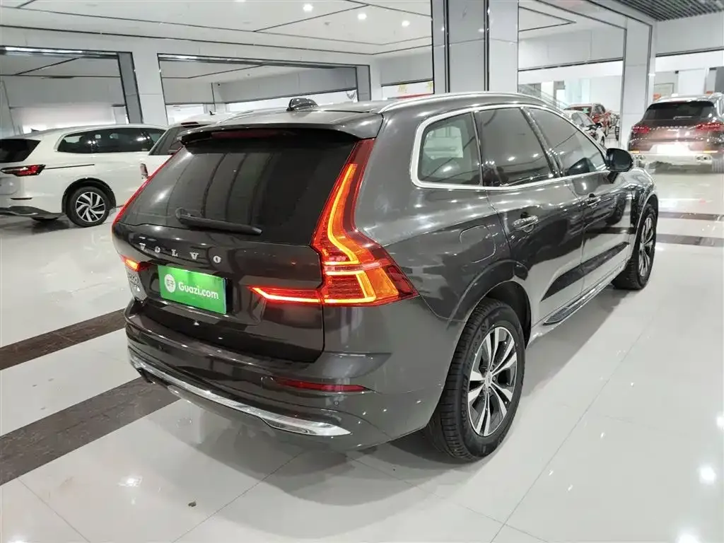 Volvo XC60 2023 из CN, фото 7