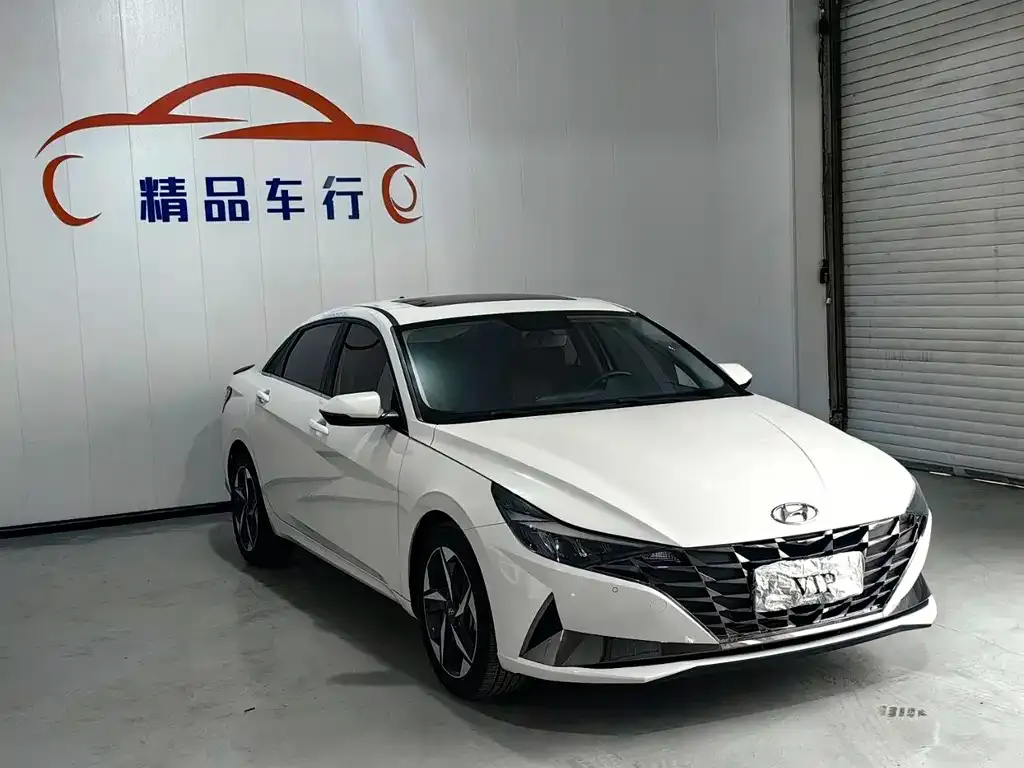 Hyundai Elantra 2023 из CN, фото 3