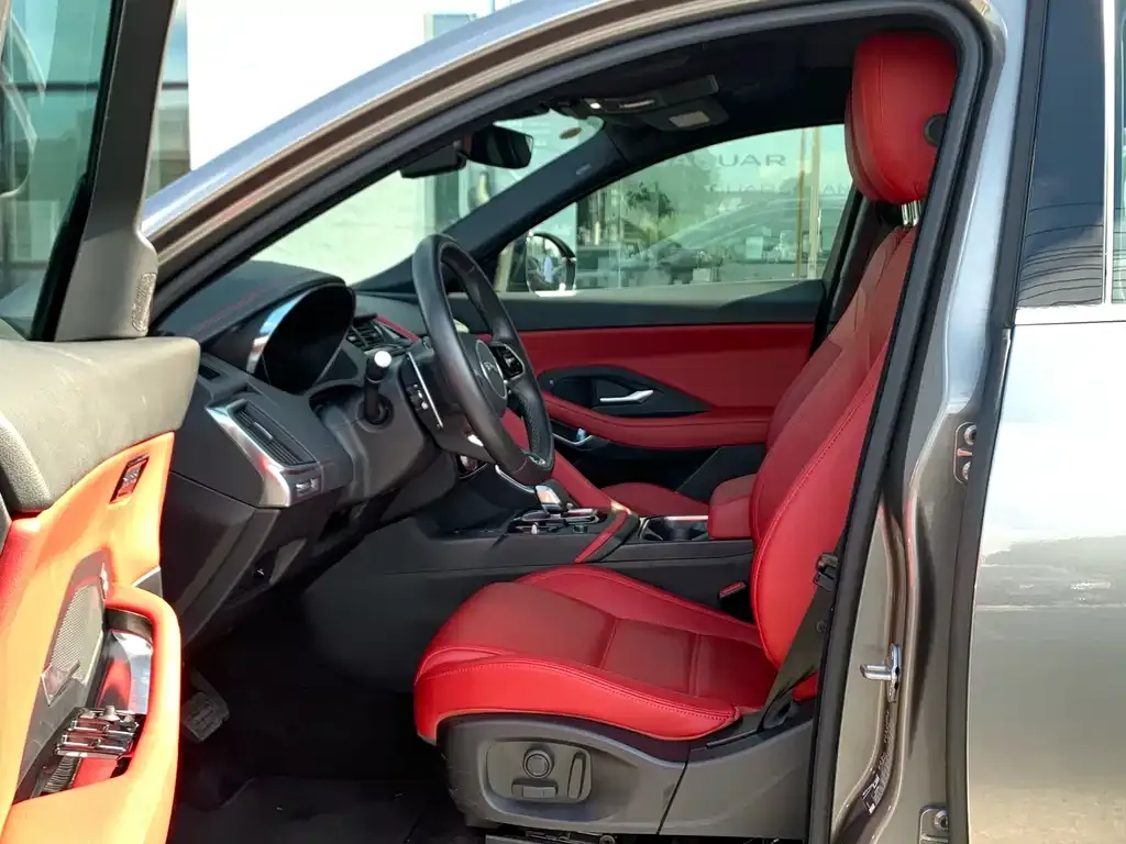 Jaguar E-PACE 2023 из CN, фото 5