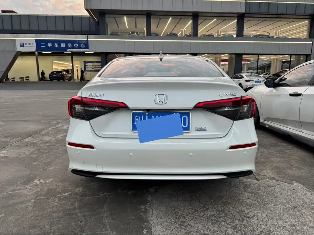 Honda Civic 2025 из CN, фото 4