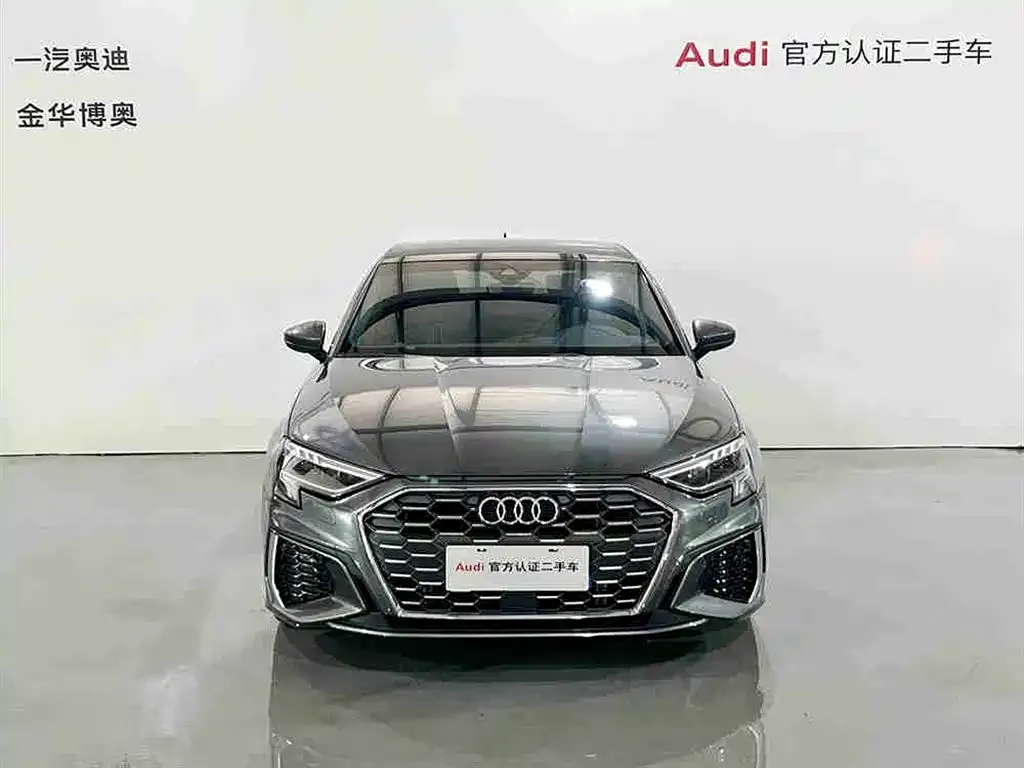 Audi A3 2024 из CN, фото 2