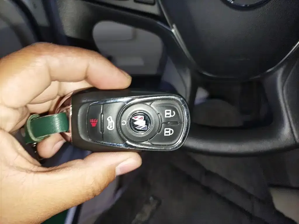 Buick GL8 2023 из CN, фото 9