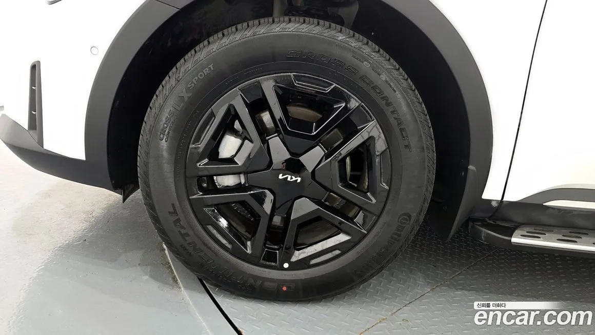 Kia Sorento — фото 5