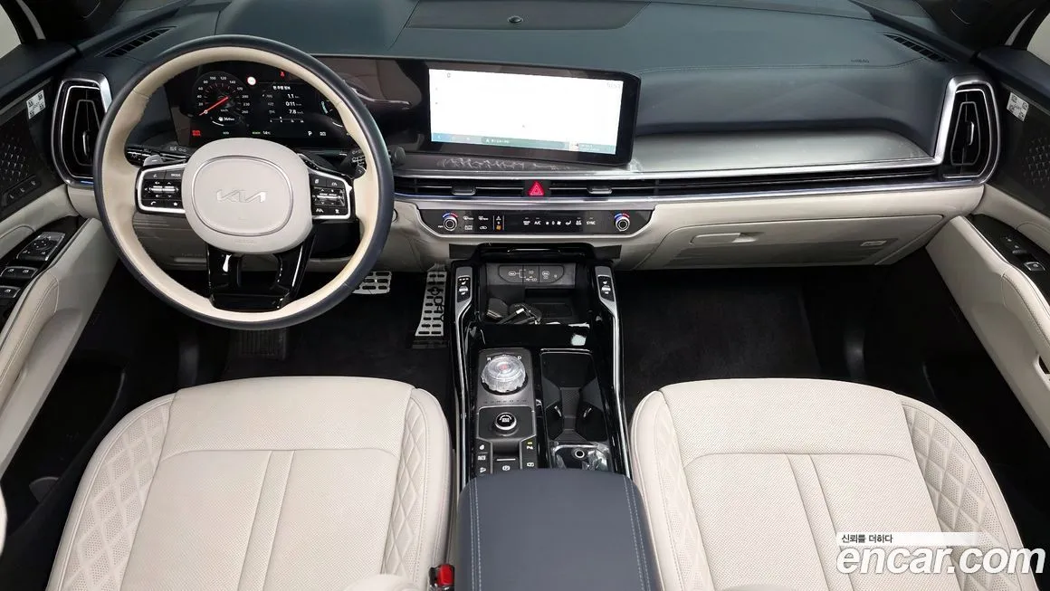 Kia Sorento — фото 7