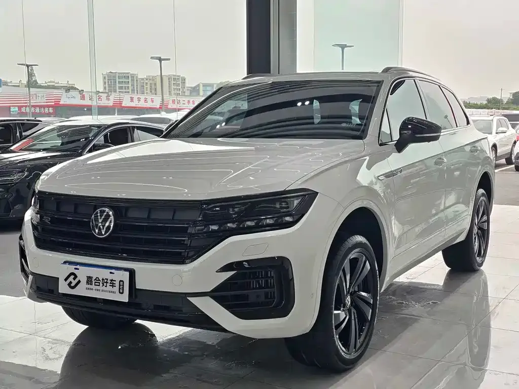 Volkswagen Touareg 2022 из CN, фото 1