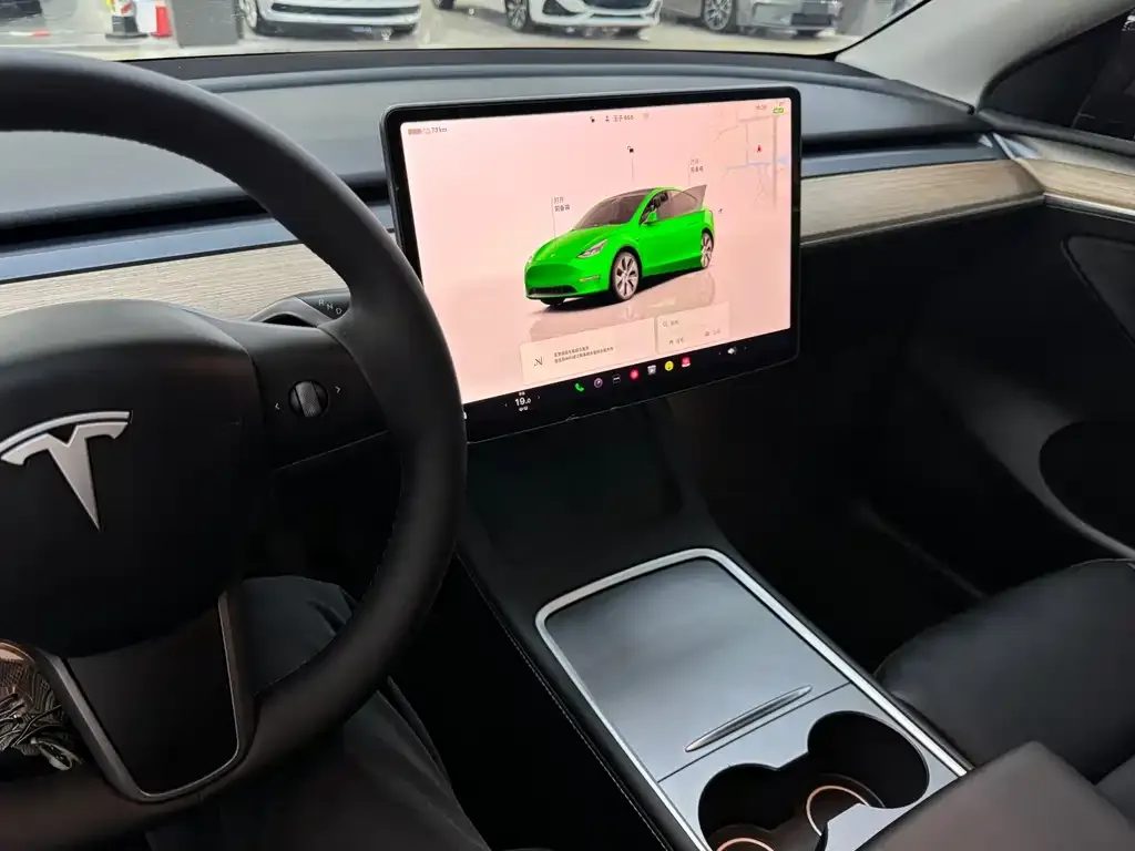 Tesla Model Y 2023 из CN, фото 9