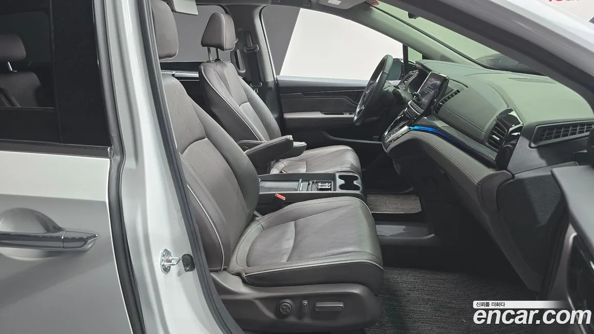 Honda Odyssey — фото 10