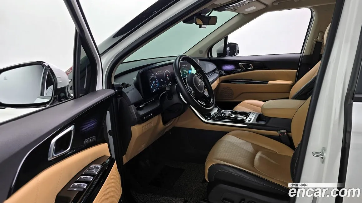 Kia Carnival — фото 10