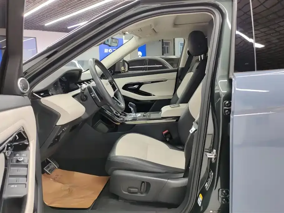 Land Rover Evoque 2021 из CN, фото 9