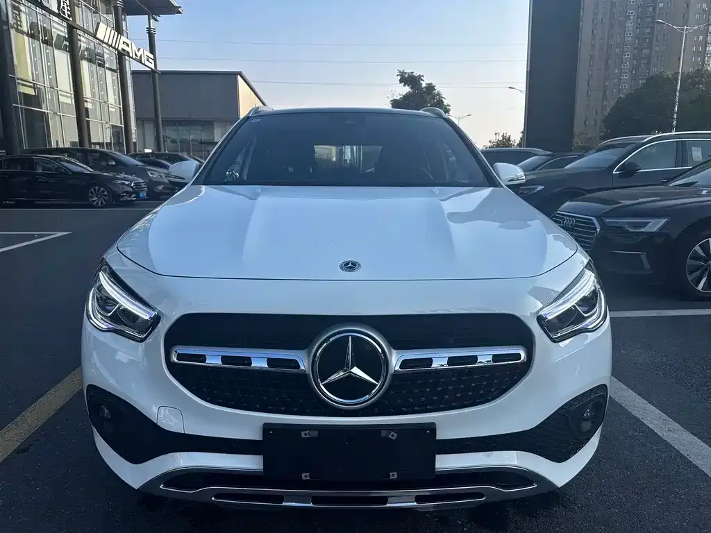 Mercedes-Benz GLA 2023 из CN, фото 2