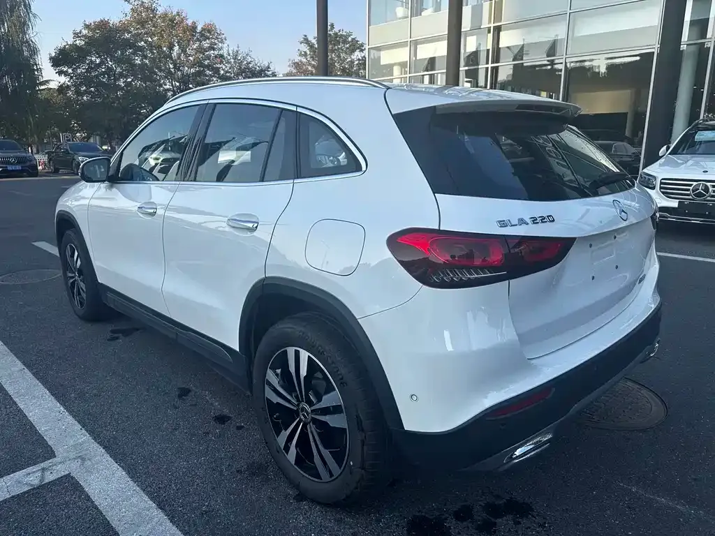 Mercedes-Benz GLA 2023 из CN, фото 7