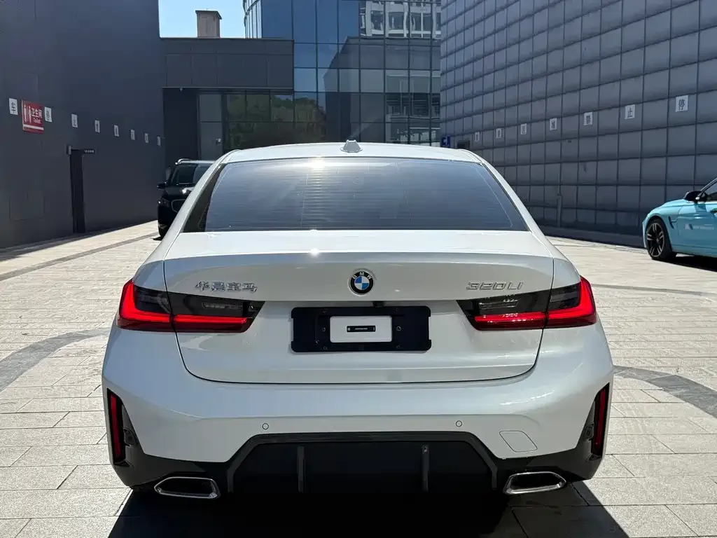 BMW 3 Series 2024 из CN, фото 5