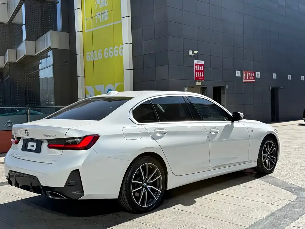 BMW 3 Series 2024 из CN, фото 6