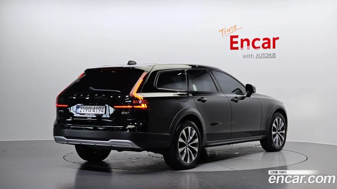Volvo V90 2024 из KR, фото 2