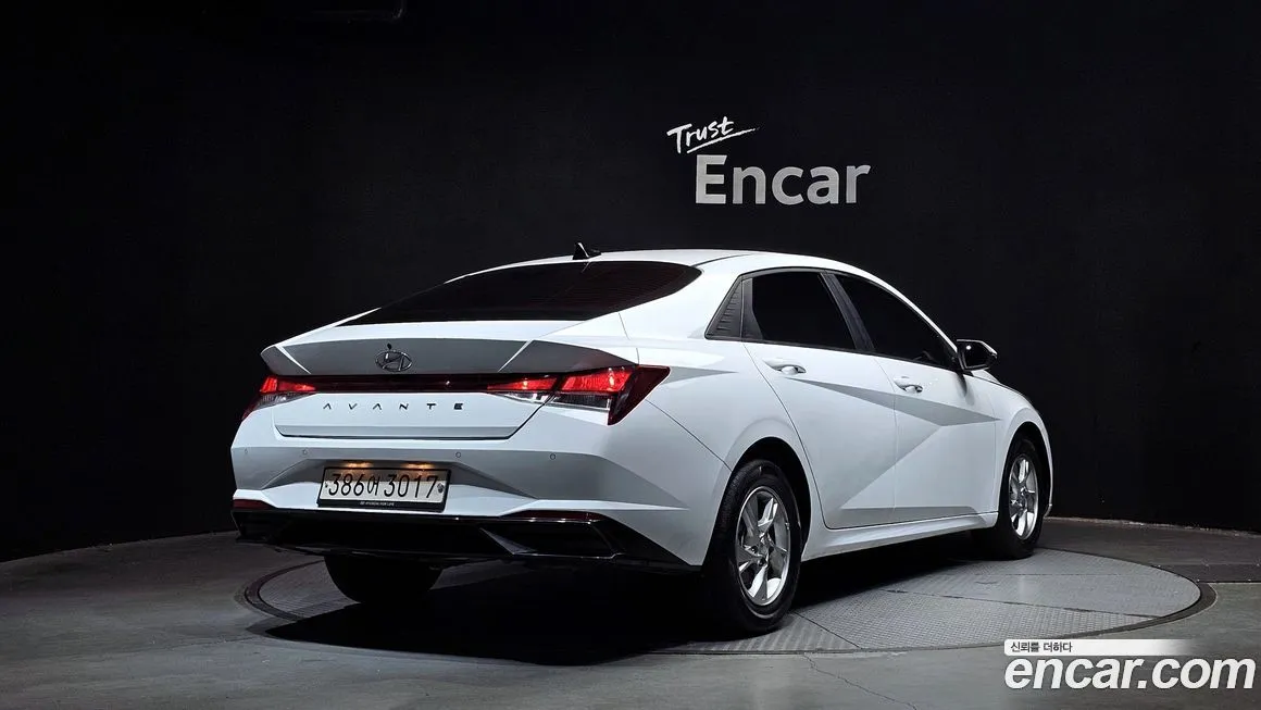 Hyundai AVANTE 2023 из KR, фото 2