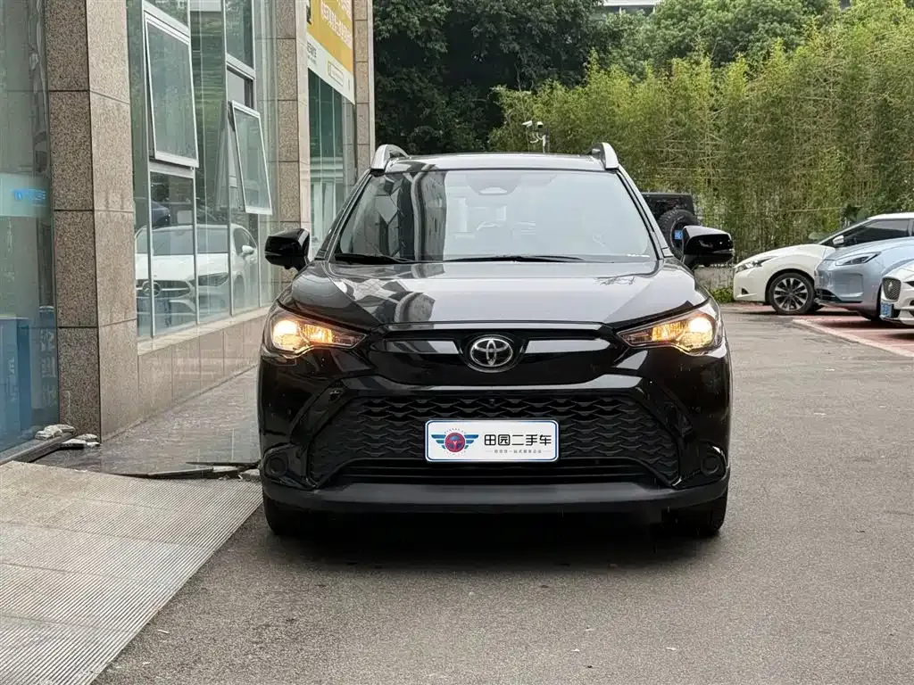Toyota Frontlander 2023 из CN, фото 2