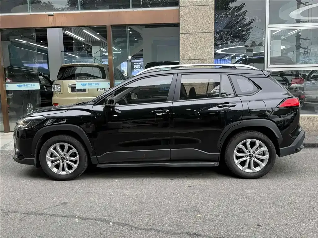 Toyota Frontlander 2023 из CN, фото 3