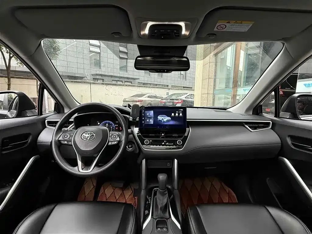 Toyota Frontlander 2023 из CN, фото 7