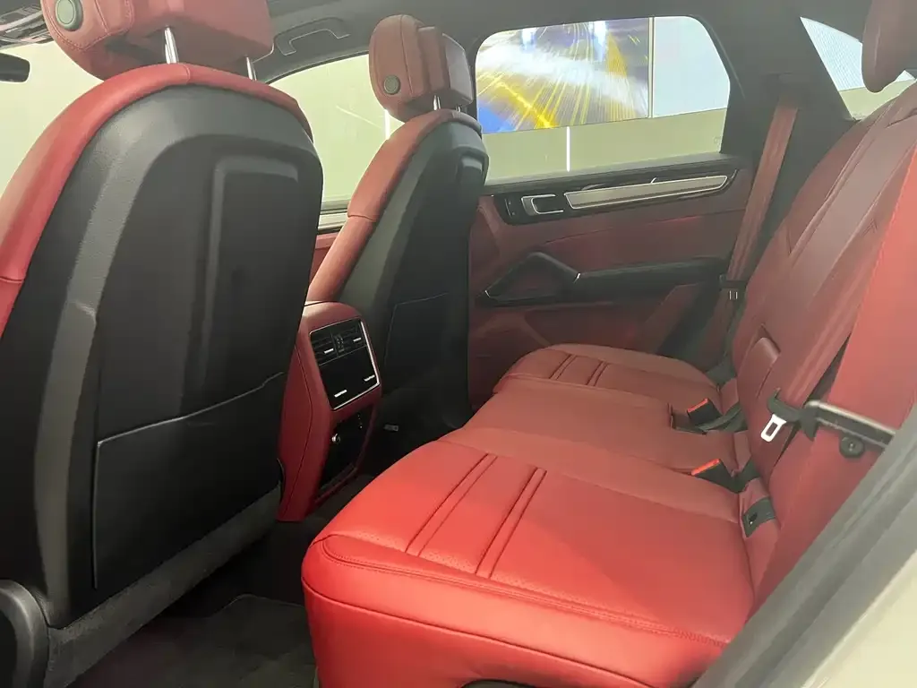 Porsche Cayenne 2023 из CN, фото 10