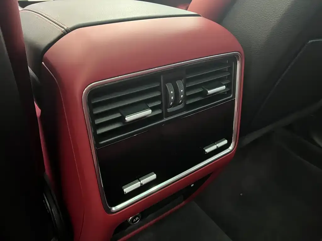 Porsche Cayenne 2023 из CN, фото 9