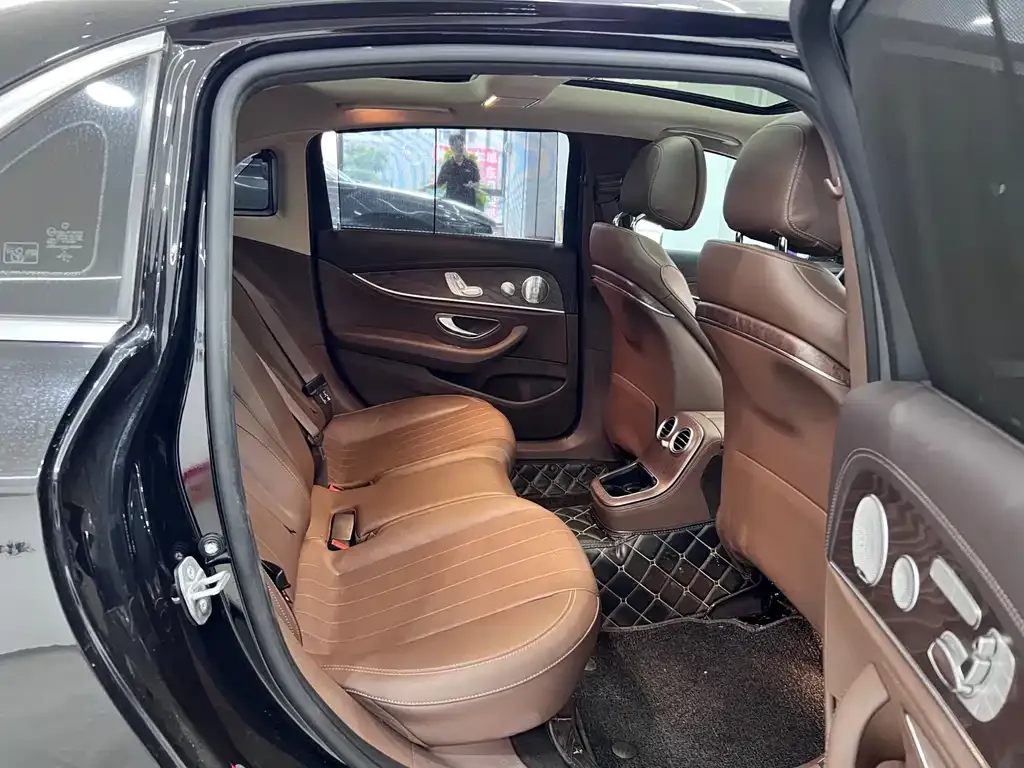 Mercedes-Benz E-Class 2021 из CN, фото 10