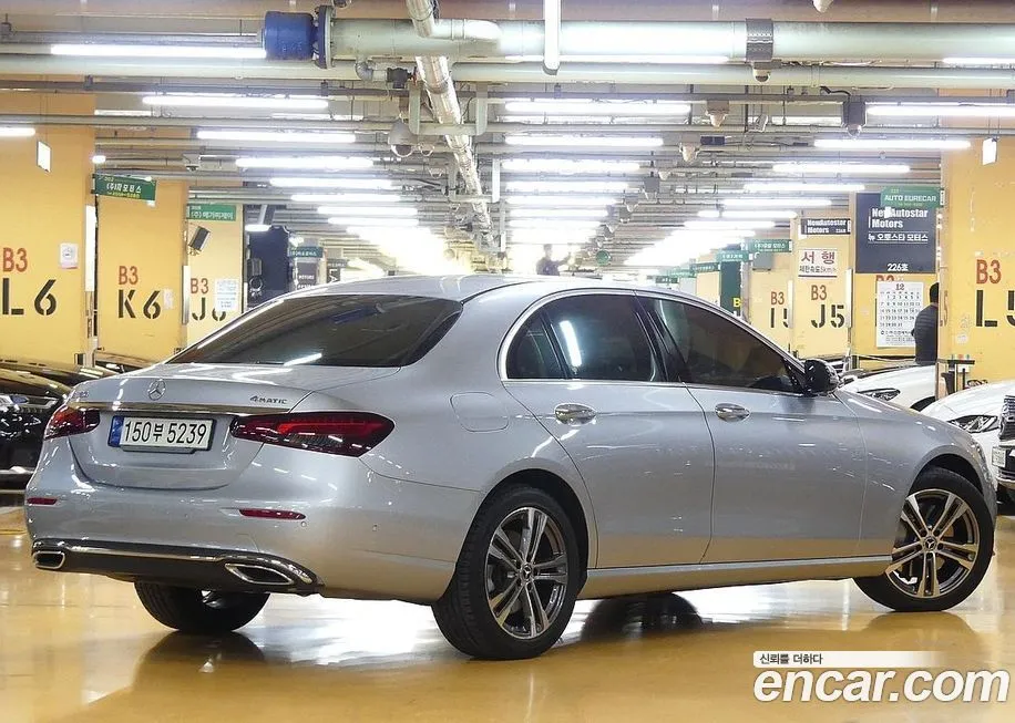 Mercedes-Benz E-Class 2022 из KR, фото 2