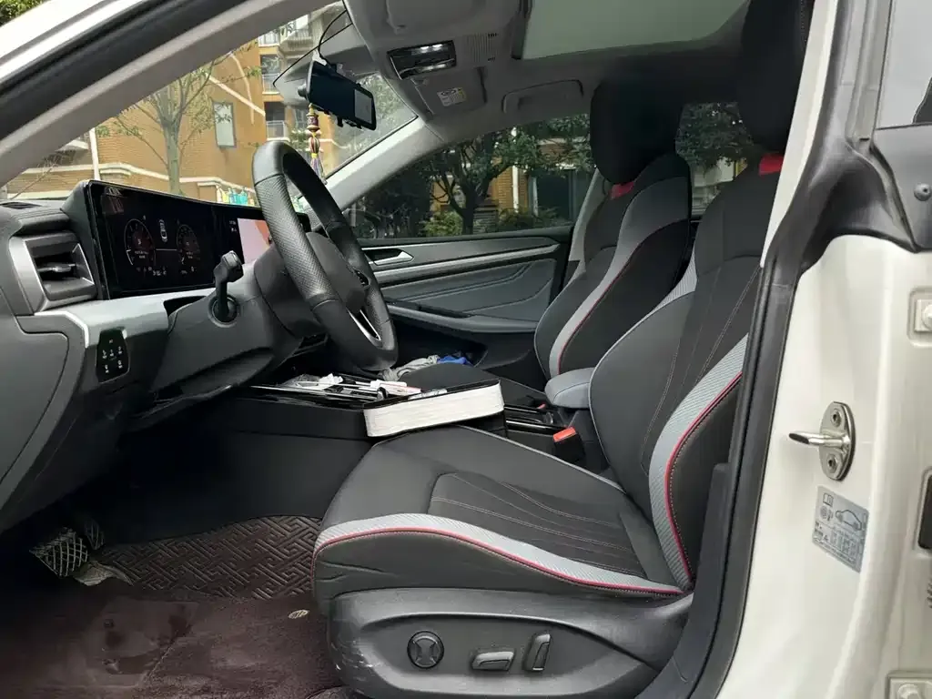 Volkswagen Lamando 2023 из CN, фото 4