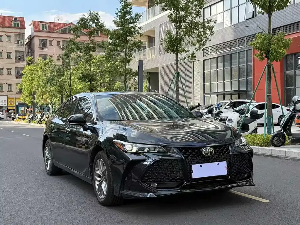 Toyota Avalon 2021 из CN, фото 2