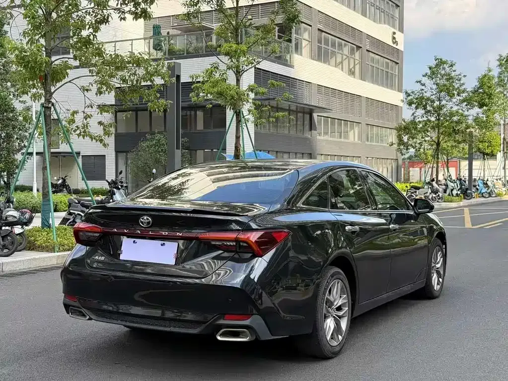 Toyota Avalon 2021 из CN, фото 5