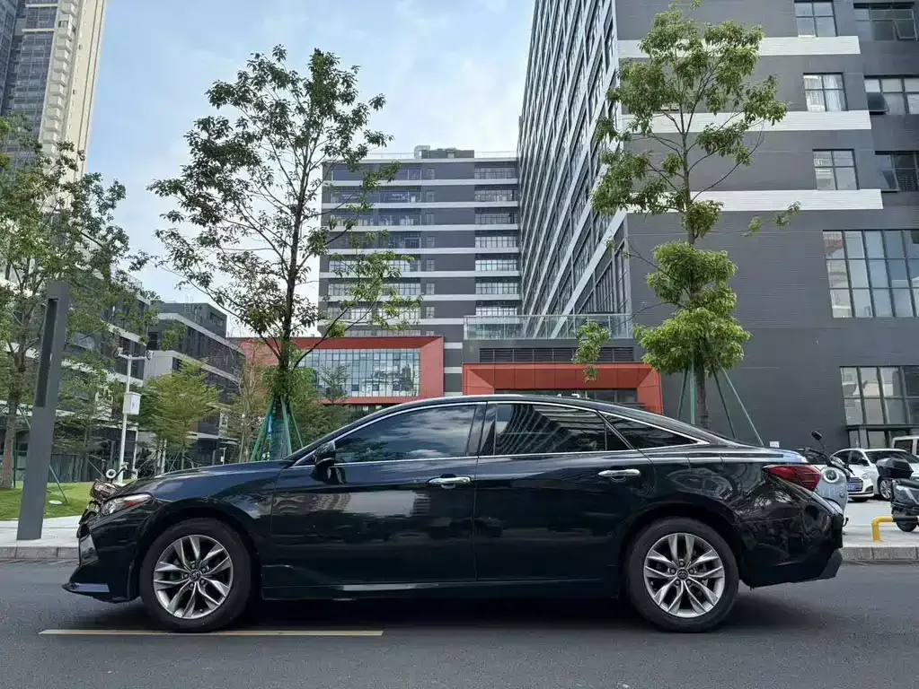 Toyota Avalon 2021 из CN, фото 7