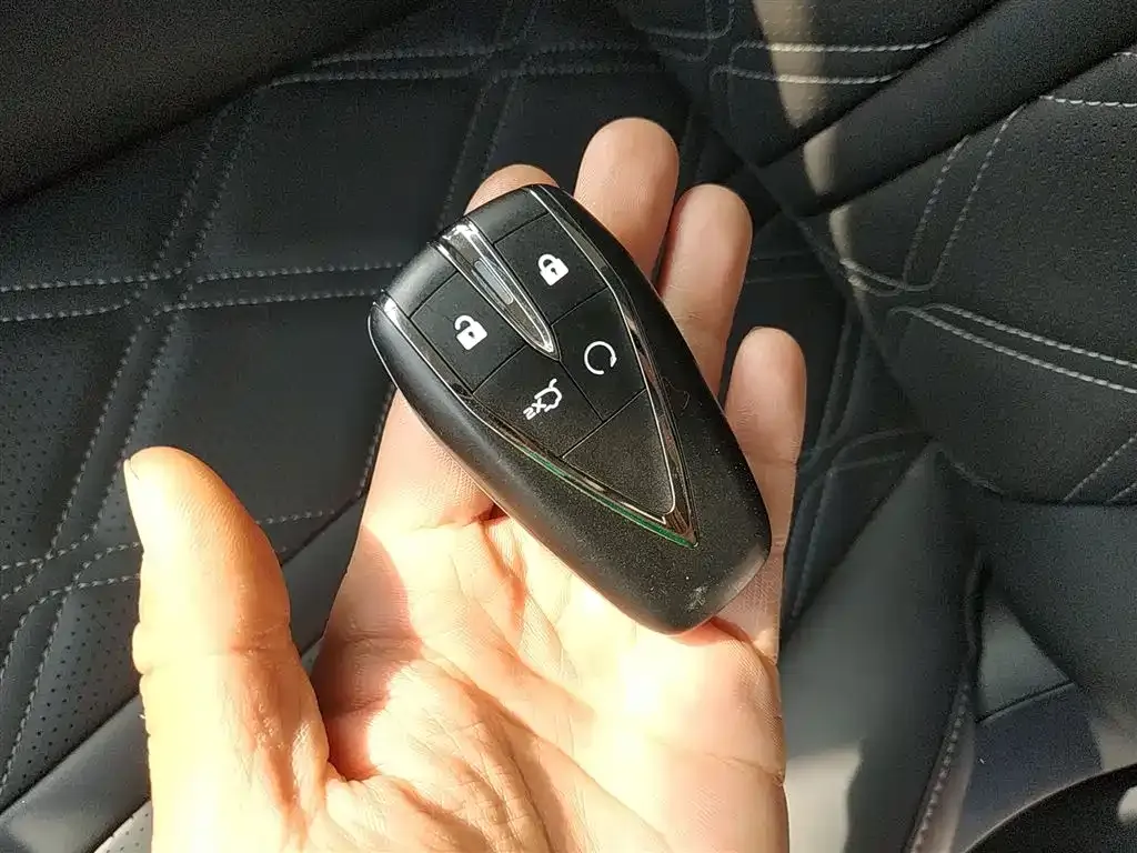 Changan UNI-K iDD 2025 из CN, фото 9