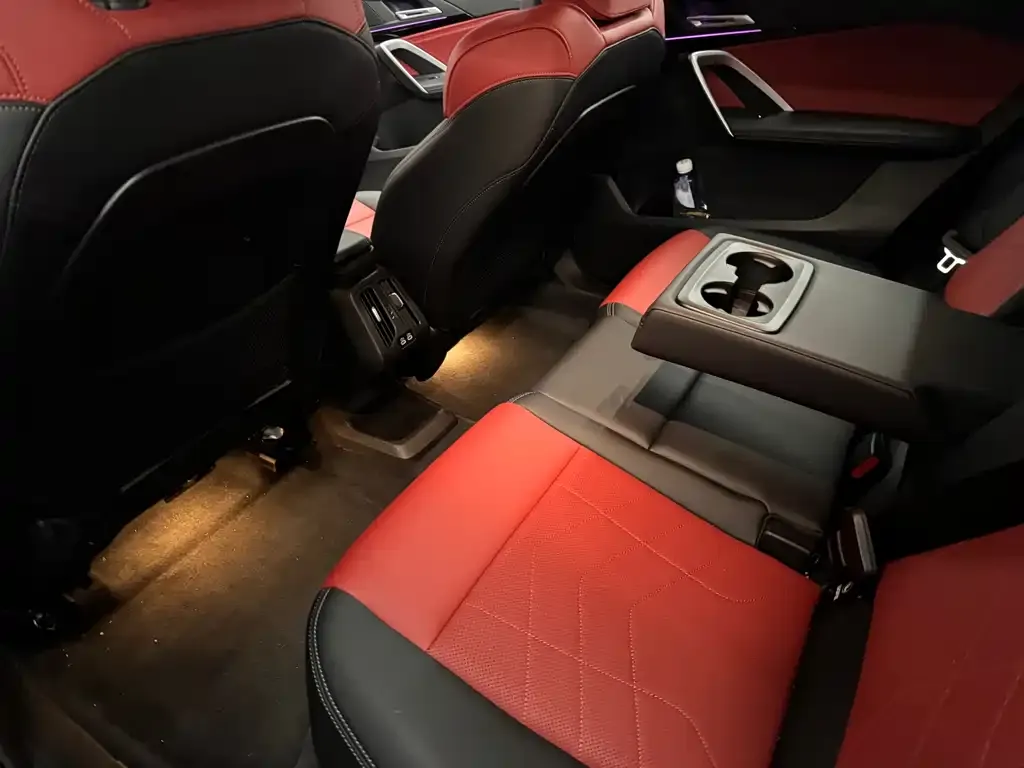 BMW iX1 2024 из CN, фото 6