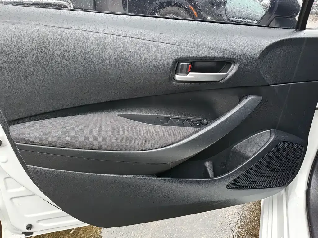 Toyota Corolla 2023 из CN, фото 10