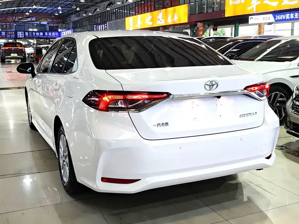 Toyota Corolla 2023 из CN, фото 4