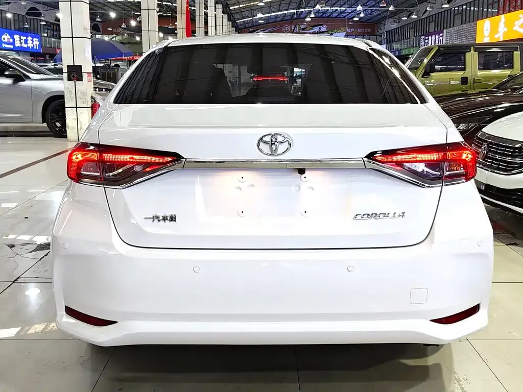 Toyota Corolla 2023 из CN, фото 5