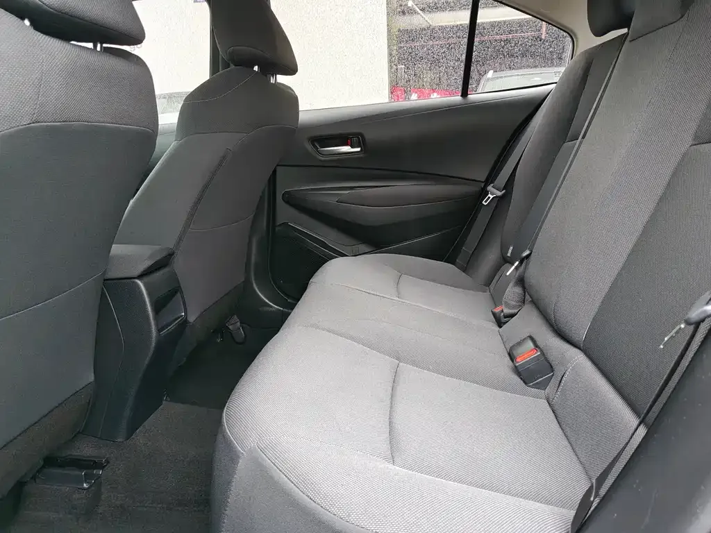 Toyota Corolla 2023 из CN, фото 8