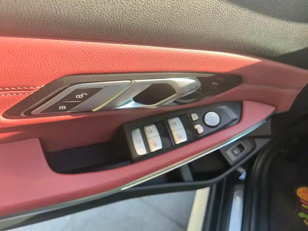 BMW 3 Series 2023 из CN, фото 8