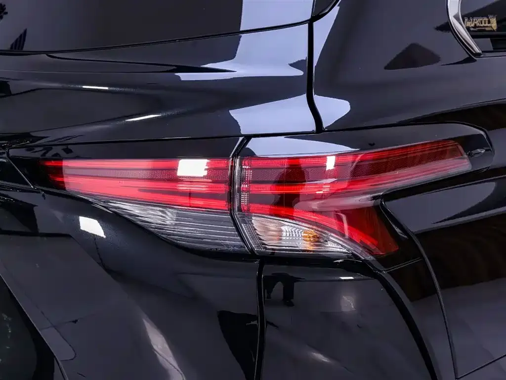 Toyota Sienna 2024 из CN, фото 9